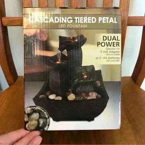 🌈 6/$60, NIB, 3 Tier Cascading Waterfall, 6.5” x 8”